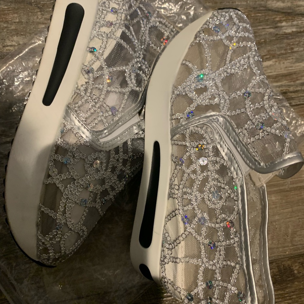 Elegant Silver Women's Shoes
